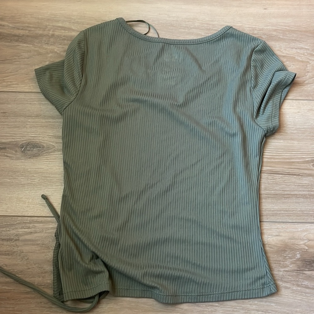 SO Cinch Ribbed Top - Picture 2 of 4